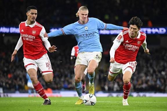 Evaluating Expected Value in the 2013/14 Premier League Betting Markets: Lessons from Real-World Trading Premier League
